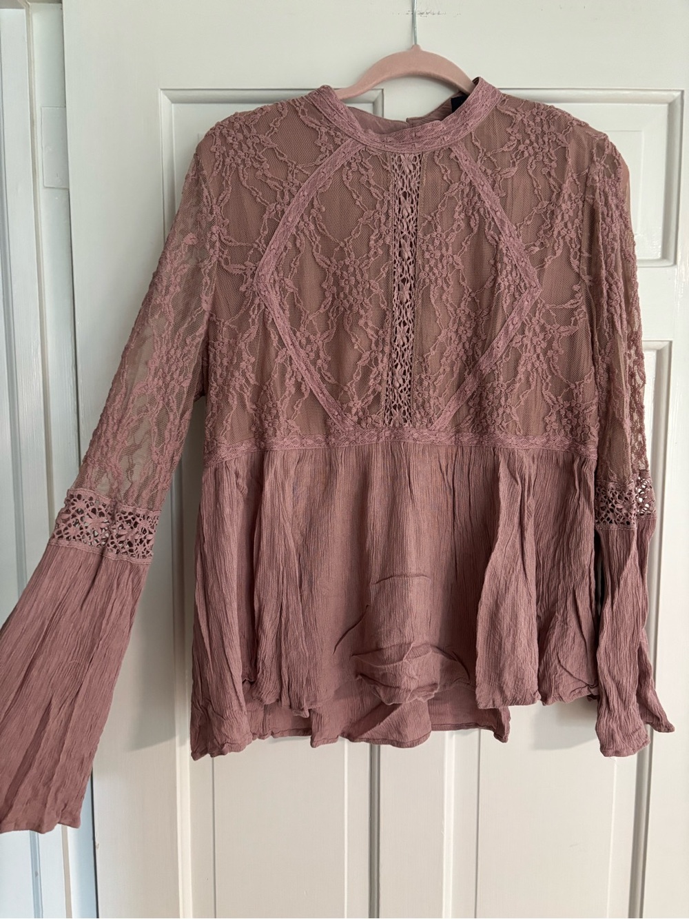 American Eagle Outfitters Dusty Mauve Lace Peasant Blouse